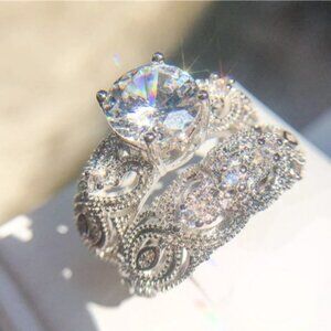 Silver Plated Zircon Crystal Filigree Ring Set Size 7‎